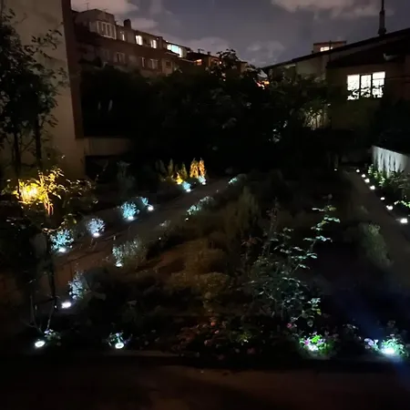 Nearby The Sea- Elegant Retreat In Apartament