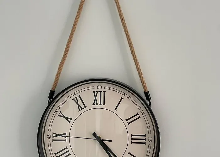 Nearby The Sea- Elegant Retreat In Apartament Warna