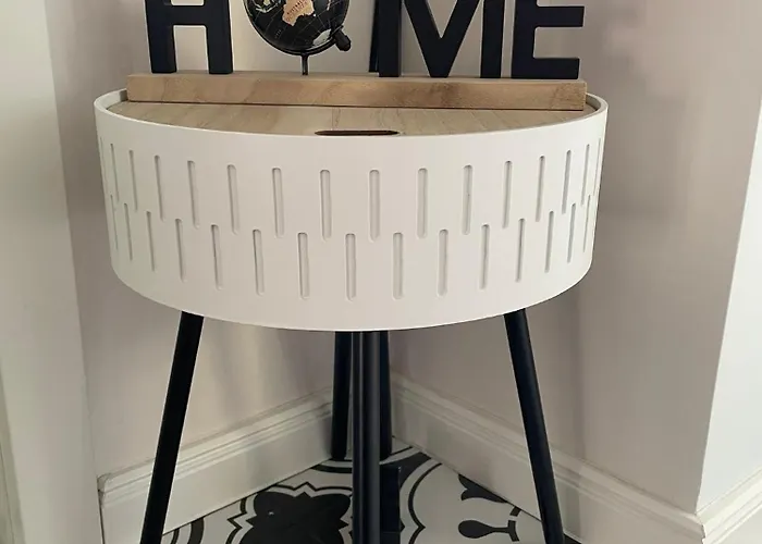 Nearby The Sea- Elegant Retreat In Warna