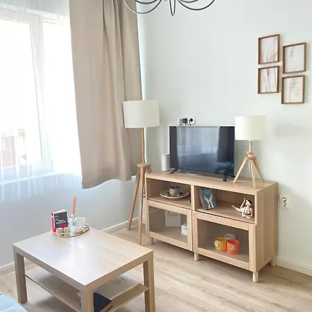 Апартамент Nearby The Sea- Elegant Retreat In