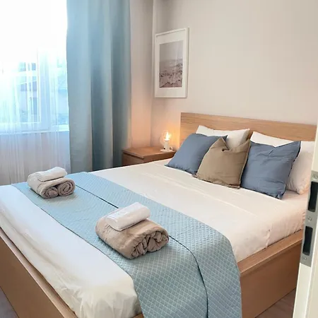 Nearby The Sea- Elegant Retreat In Апартамент *