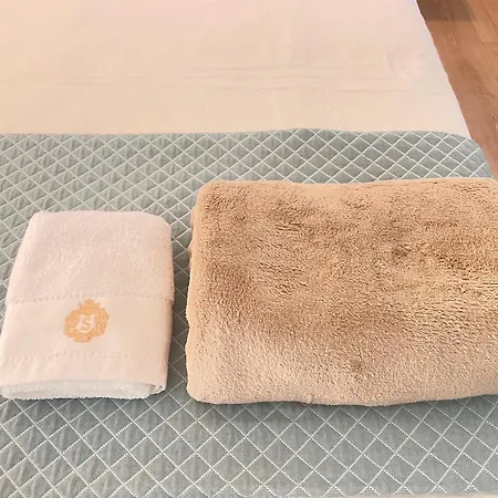 Nearby The Sea- Elegant Retreat In 公寓 *