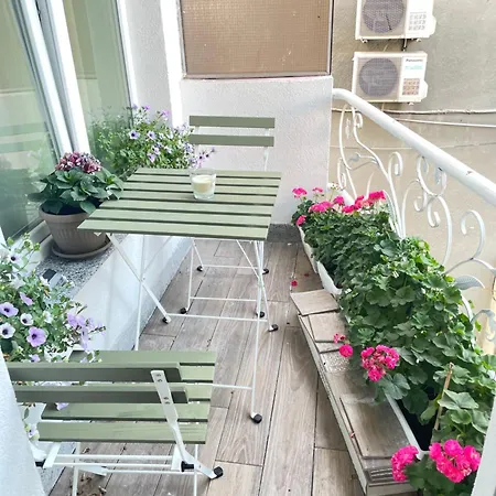 Nearby The Sea- Elegant Retreat In 公寓 瓦爾納