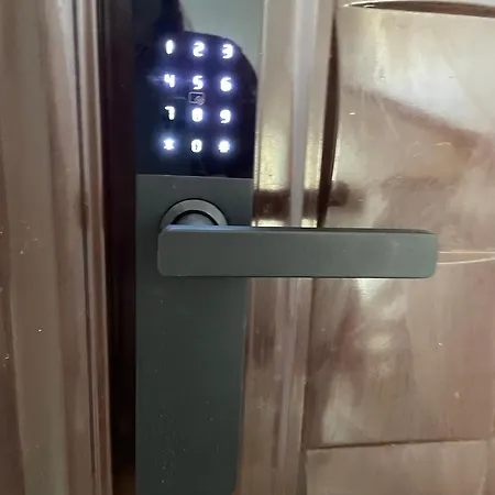 Nearby The Sea- Elegant Retreat In