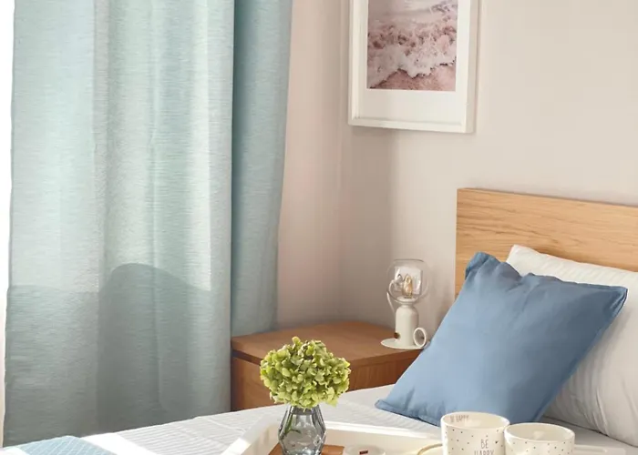 Nearby The Sea- Elegant Retreat In וארנה