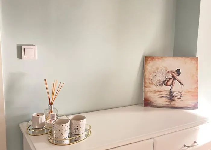 דירה Nearby The Sea- Elegant Retreat In וארנה