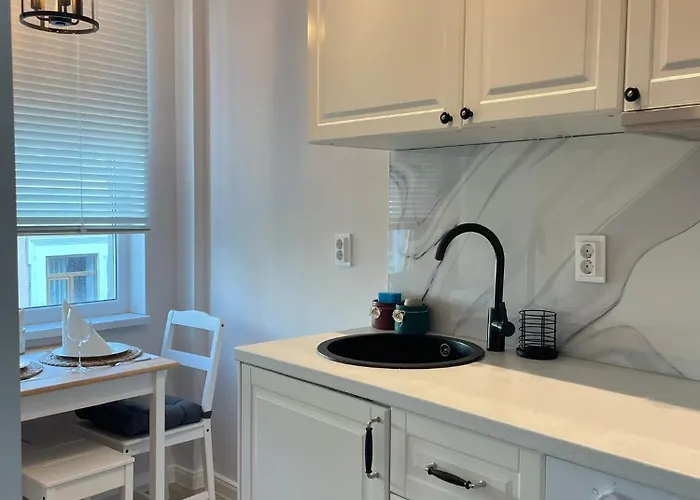 דירה Nearby The Sea- Elegant Retreat In וארנה