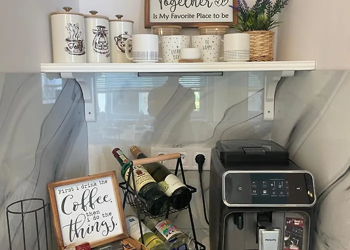 דירה Nearby The Sea- Elegant Retreat In *