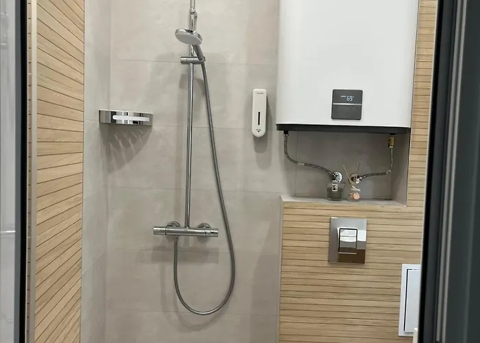 דירה Nearby The Sea- Elegant Retreat In וארנה