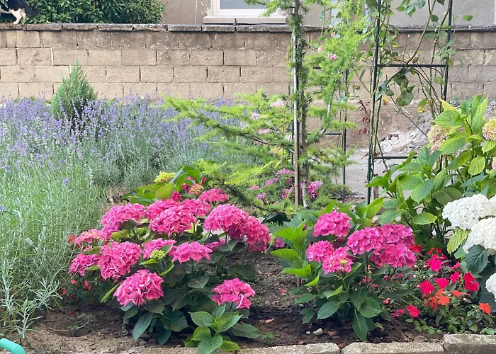 דירה Nearby The Sea- Elegant Retreat In וארנה